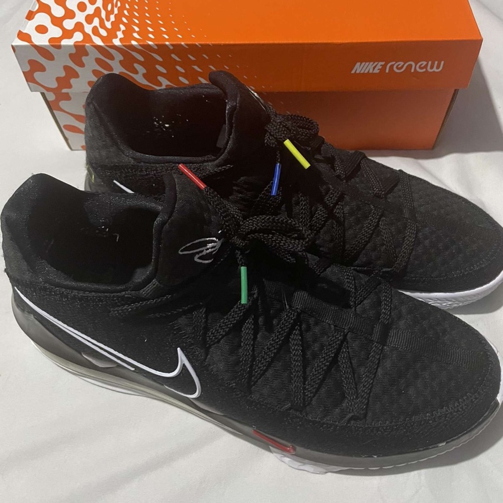 Lebron basketball shoes